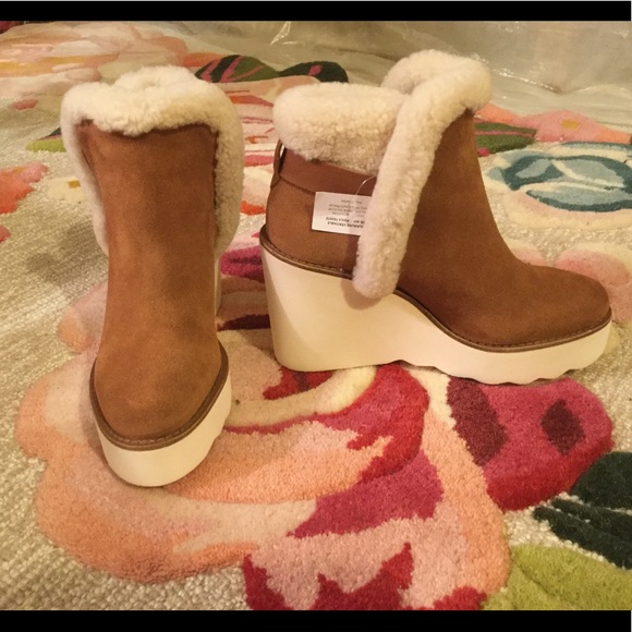 NWT Coach Kingston Wedge Booties - Picture 2 of 11